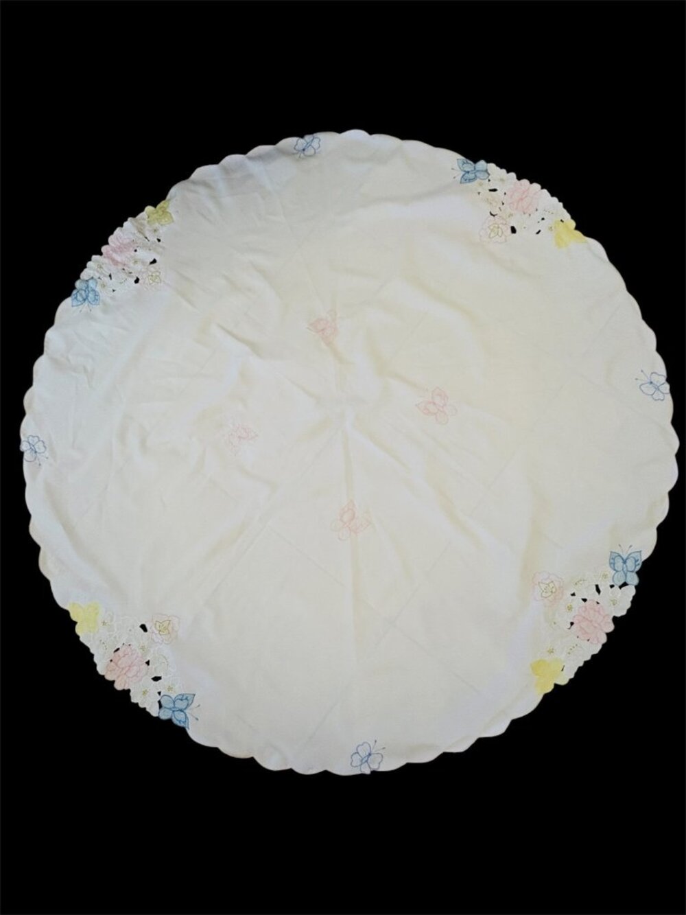 VTG 70" Round White Tablecloth Embroidered Pastel Floral Butterflies Scalloped